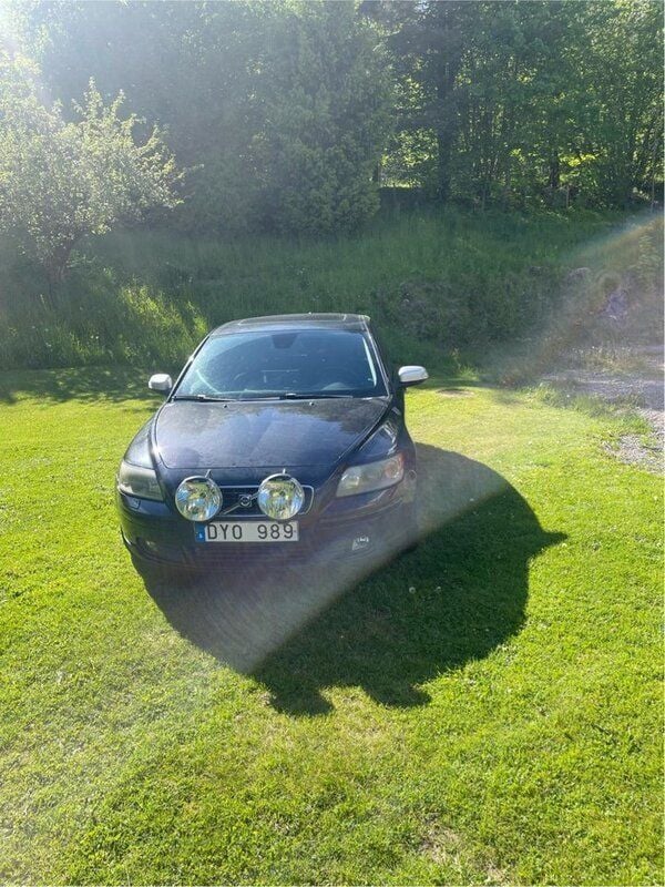 Svart Begagnad 2007 Volvo V50 R-Design Kombi | 19 000 kr (Superpris) - Bild 1/4