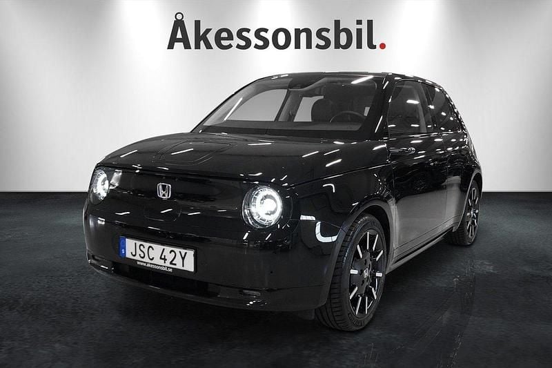 Svart Begagnad 2022 Honda e Advance Halvkombi | 269 000 kr - Bild 1/4