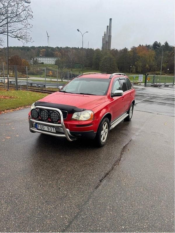 Röd Begagnad 2007 Volvo XC90 SUV | 68 500 kr (Lite dyr) - Bild 1/4