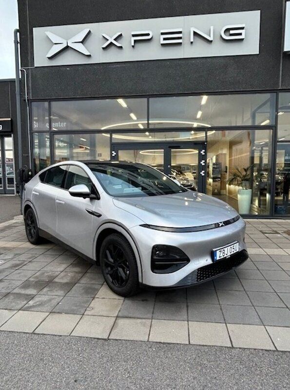 Silver Begagnad 2024 XPENG G6 SUV | 590 500 kr - Bild 1/4