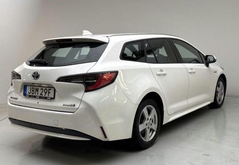 Begagnad Toyota Corolla Active 122 HK (89 kW) 2019 Vit Kombi