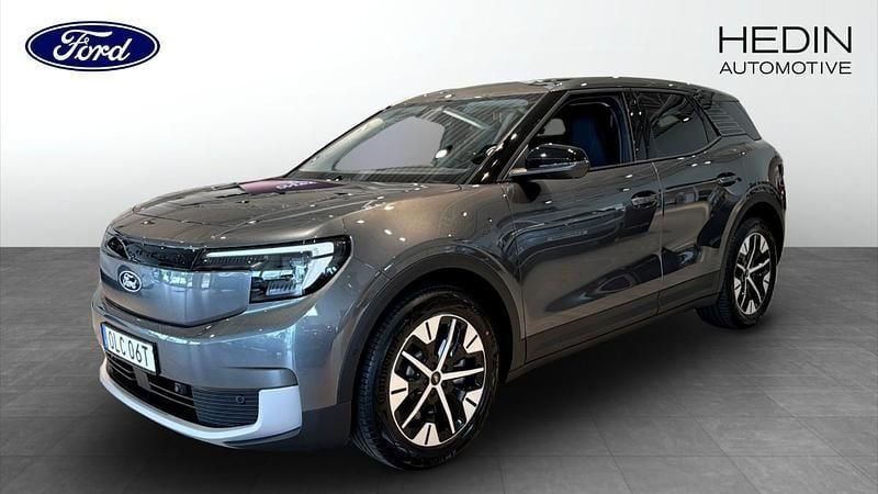 Grå (grey) Ny 2025 Ford Explorer SUV | 504 900 kr (Marknadspris) - Bild 1/4