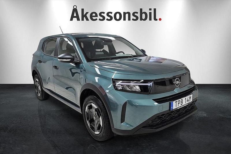 Khaki green (metallic) Ny 2025 Opel Frontera SUV | 327 790 kr - Bild 1/4