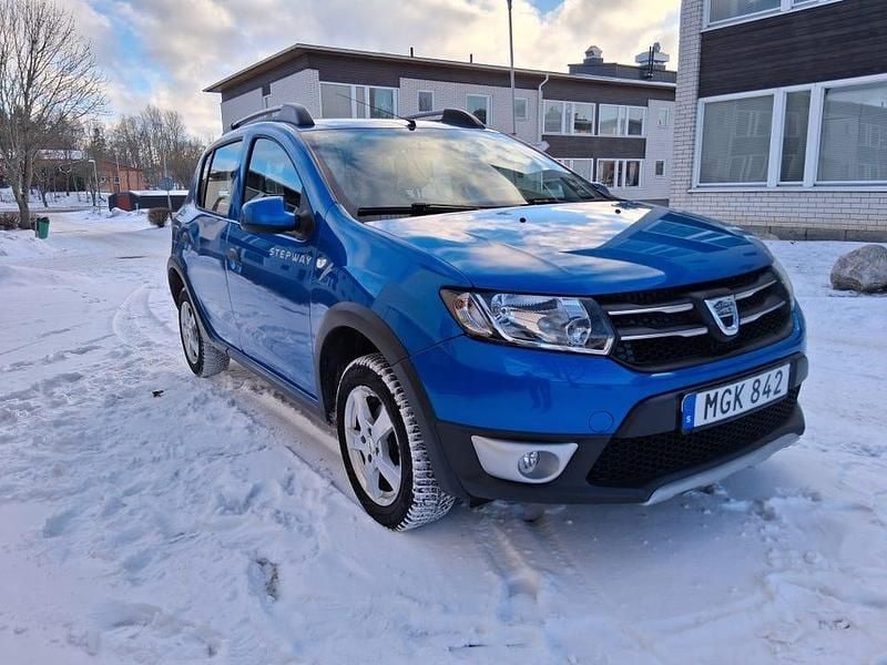 Begagnad Dacia Sandero Stepway 90 HK (66 kW) 2015