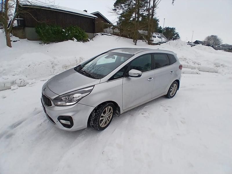 Begagnad Kia Carens 141 HK (103 kW) 2018 Grå Minibuss