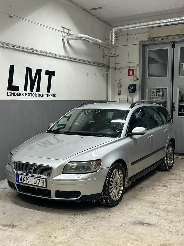 Begagnad 2005 Volvo V50 Kombi | 19 500 kr (Marknadspris) - Bild 1/3