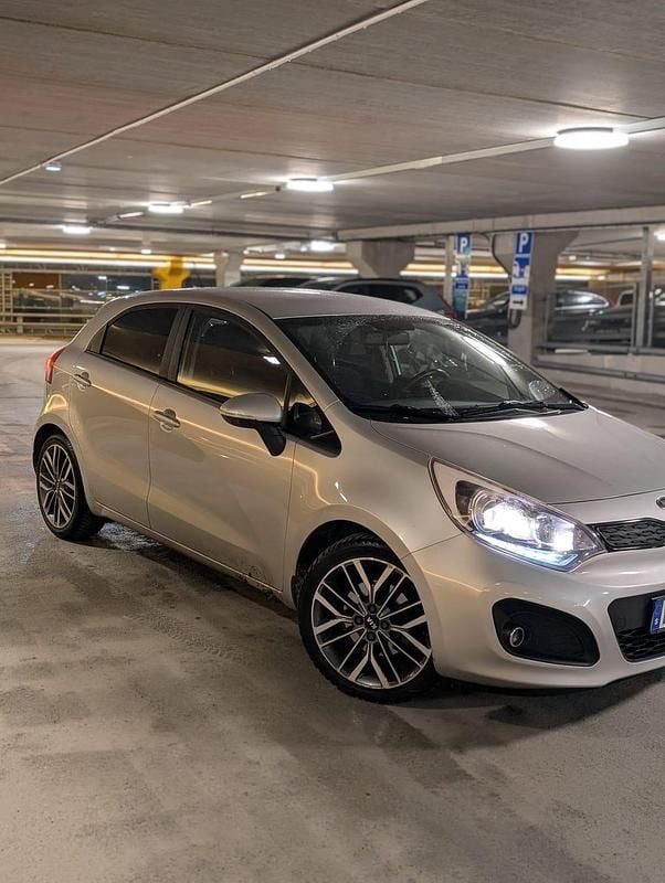 Begagnad Kia Rio 109 HK (80 kW) 2012
