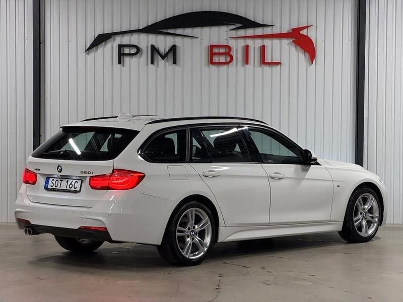Begagnad BMW 320 M Sport 184 HK (135 kW) 2019 Vit Kombi