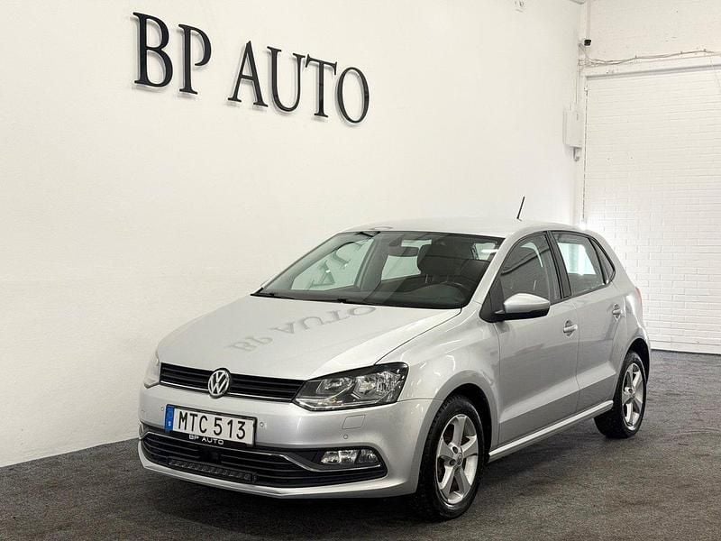 Silver Begagnad 2015 VW Polo Halvkombi | 64 900 kr (Marknadspris) - Bild 1/4