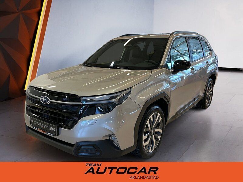 Guld Ny 2024 Subaru Forester SUV | 464 900 kr (Marknadspris) - Bild 1/4
