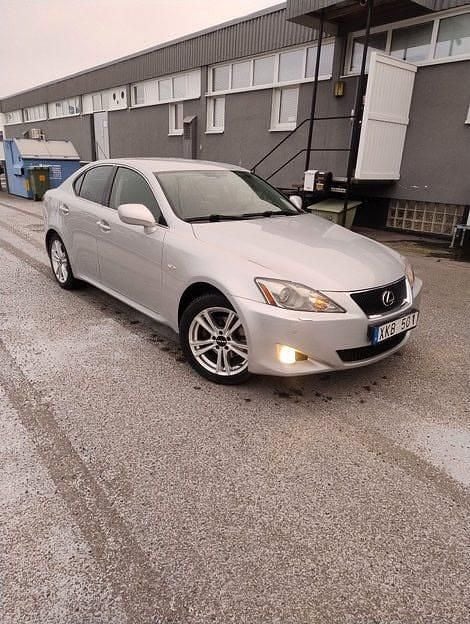 Nej Begagnad 2006 Lexus IS250 Sedan | 58 000 kr (Marknadspris) - Bild 1/4