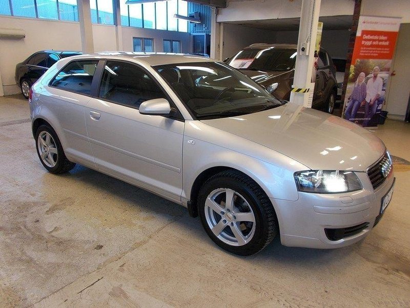 Såld Audi A3 1.6 102hk, begagnad 2005, 11 000 mil i Järfälla