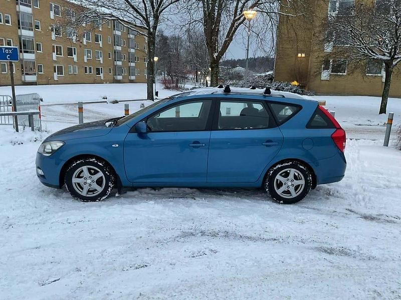 Begagnad 2012 Kia Ceed Sportswagon Kombi | 50 000 kr (Superpris) - Bild 1/4