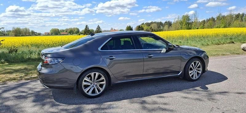 Grå Begagnad 2010 Saab 9-5 Aero Sedan | 200 000 kr - Bild 1/4