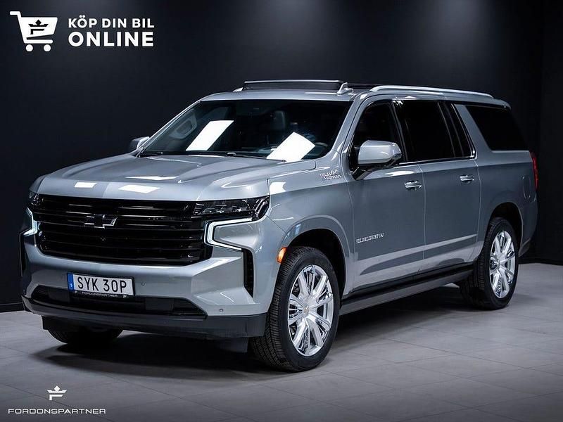 Silver Begagnad 2023 Chevrolet Suburban SUV | 1 149 900 kr (Dyr) - Bild 1/4
