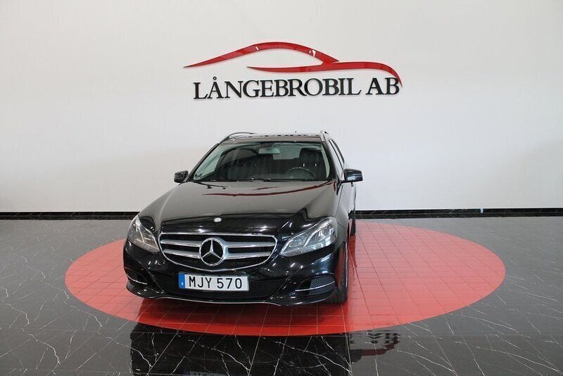 Svart Begagnad 2015 Mercedes E300 Avantgarde Kombi | 119 900 kr - Bild 1/4