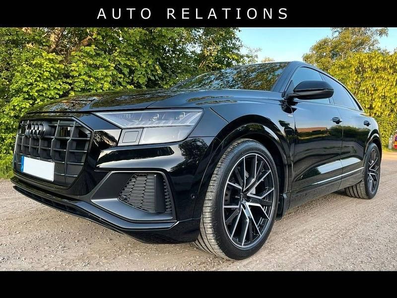 Svart mytsvart metallic Begagnad 2022 Audi Q8 S-Line SUV | 899 900 kr - Bild 1/4