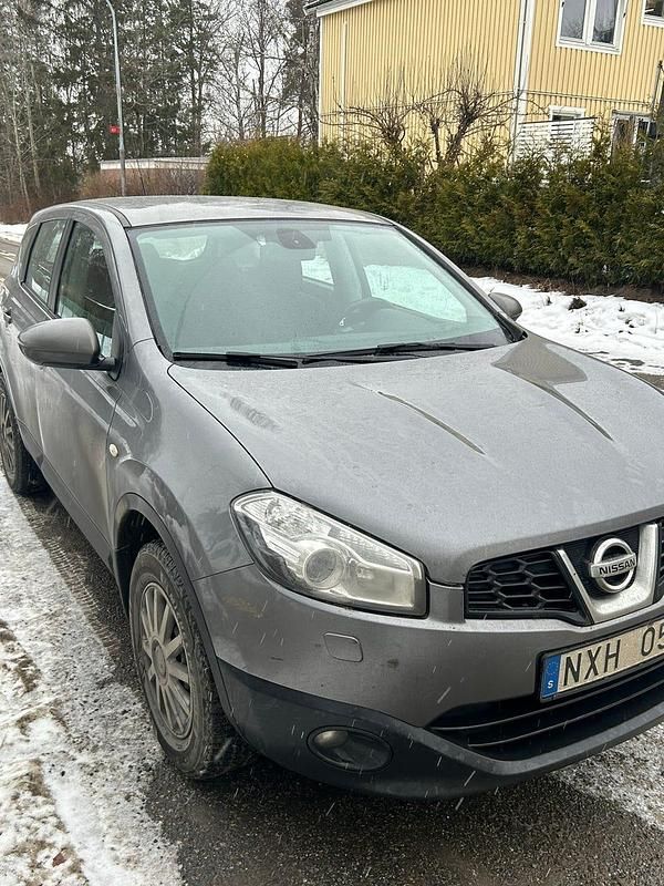 Begagnad Nissan Qashqai 141 HK (103 kW) 2013 SUV