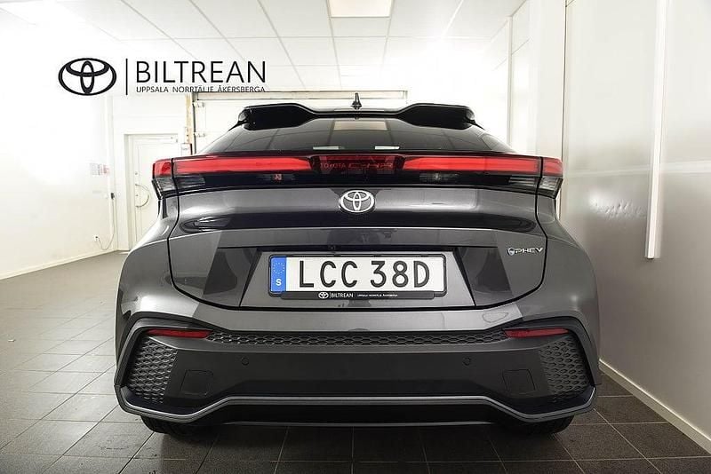 Begagnad Toyota C-HR Style 223 HK (164 kW) 2024 Mörkgrå (grå metallic) SUV