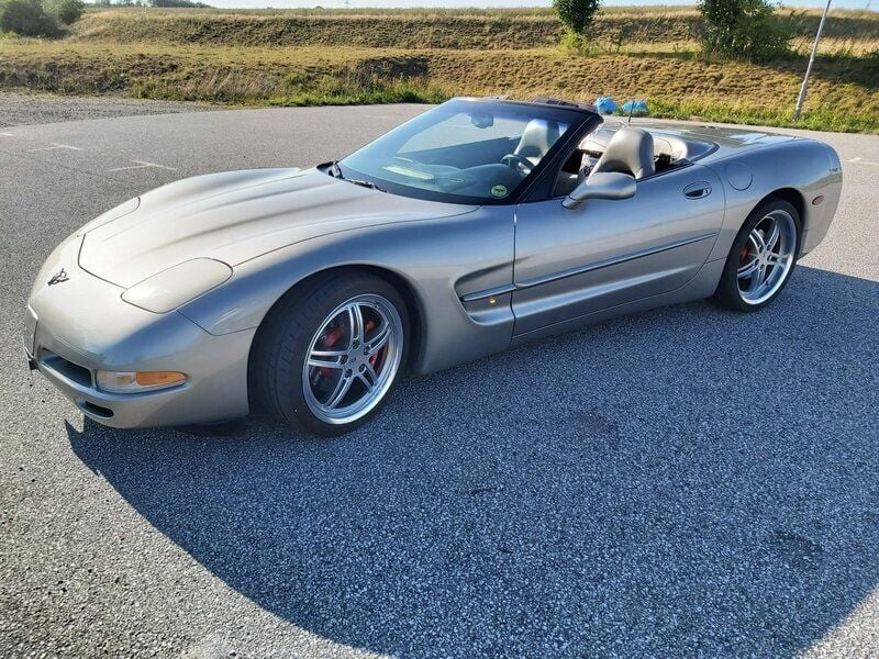 Silver Begagnad 2001 Chevrolet Corvette C5 Cab | 225 000 kr - Bild 1/4