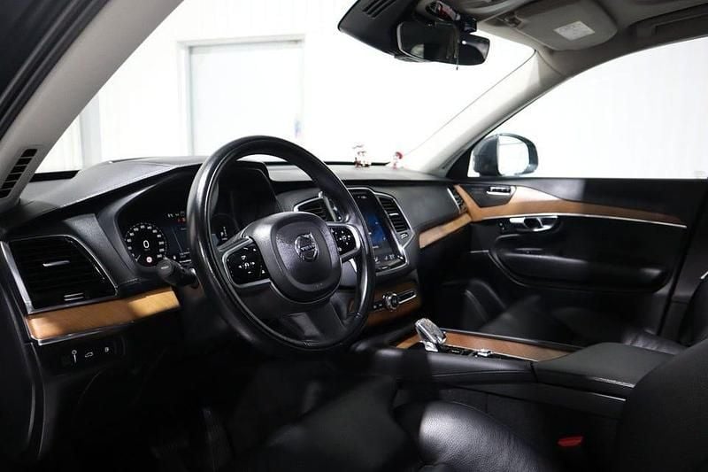 Begagnad Volvo XC90 Inscription 392 HK (288 kW) 2021 Grå SUV