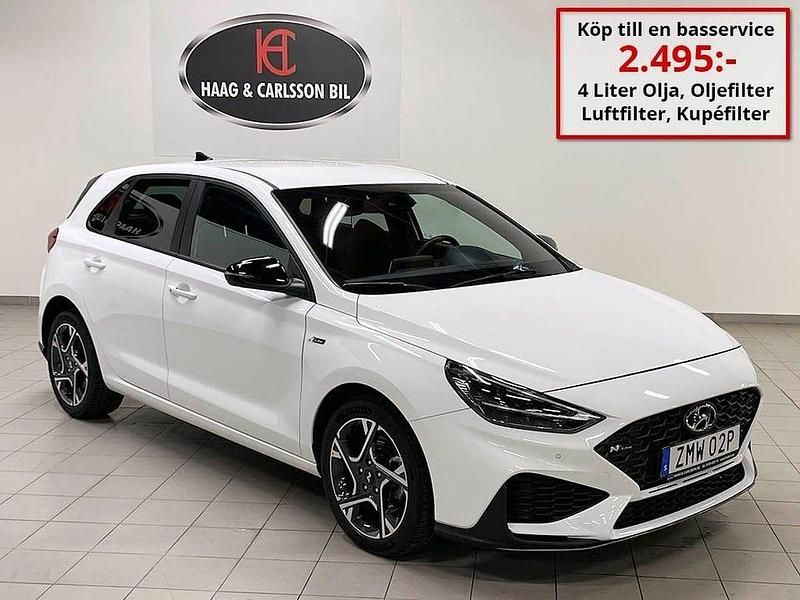 Vit Begagnad 2021 Hyundai i30 N Line Halvkombi | 179 000 kr (Marknadspris) - Bild 1/4