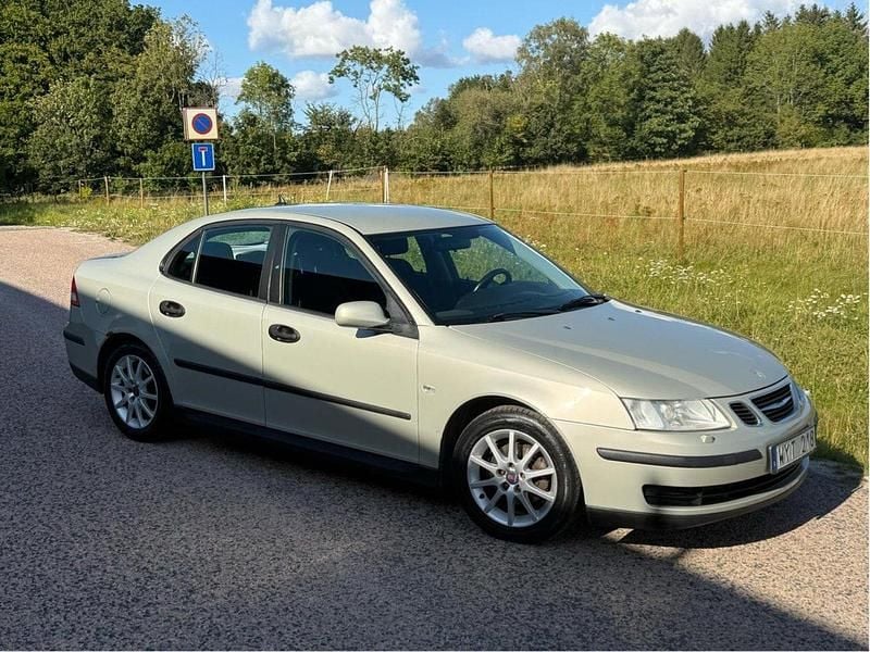 Begagnad 2006 Saab 9-3 Linear Sedan | 15 000 kr (Marknadspris) - Bild 1/4