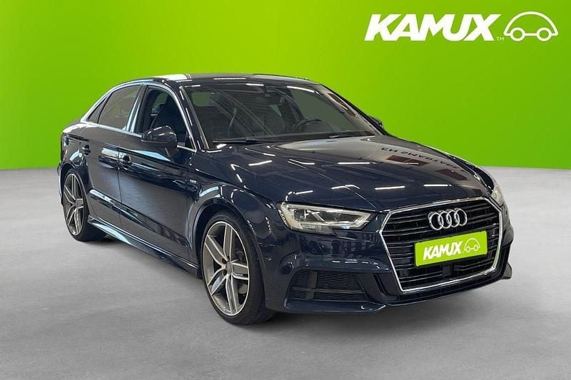 Blå Begagnad 2017 Audi A3 S-Line Sedan | 246 700 kr (Lite dyr) - Bild 1/4
