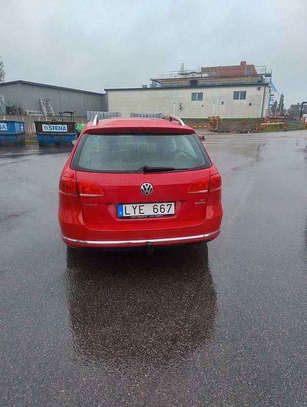 Begagnad VW Passat 150 HK (110 kW) 2011 Röd Kombi