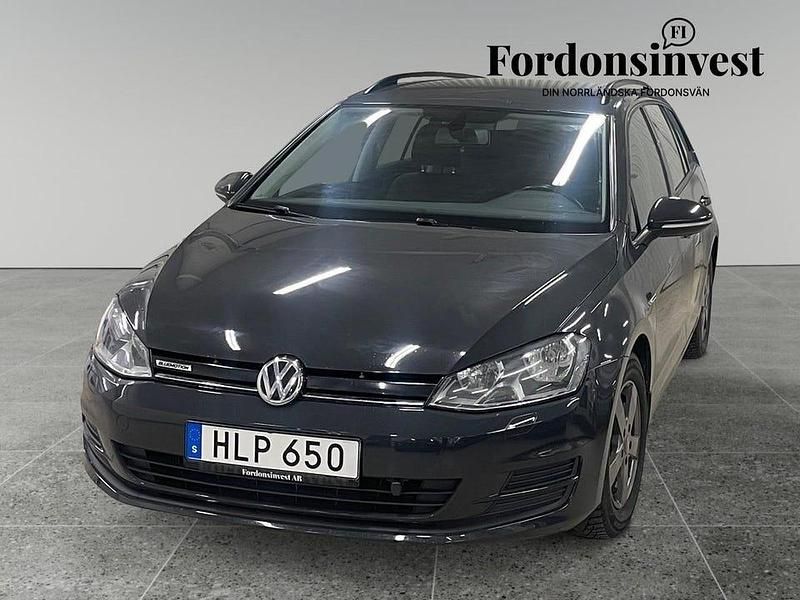 Mörkgrå (grå) Begagnad 2015 VW Golf VII Kombi | 74 900 kr (Lite dyr) - Bild 1/4