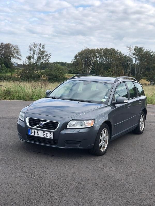Begagnad 2009 Volvo V50 Kombi | 35 000 kr (Bra pris) - Bild 1/1