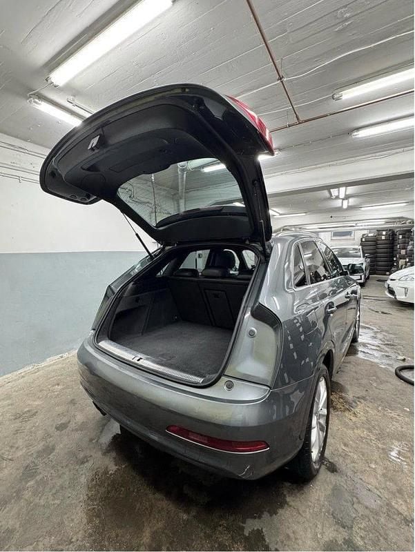 Begagnad Audi Q3 Comfort 177 HK (130 kW) 2012 Gray metallic SUV