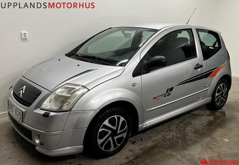 Silver Begagnad 2004 Citroën C2 Halvkombi | 15 900 kr - Bild 1/4