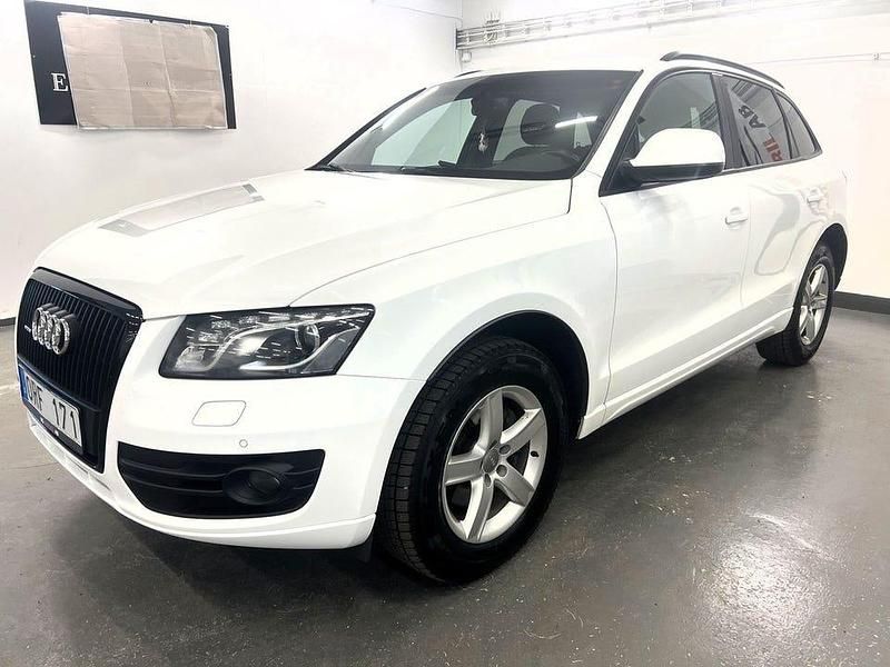 Begagnad Audi Q5 Design 170 HK (125 kW) 2012 Vit SUV