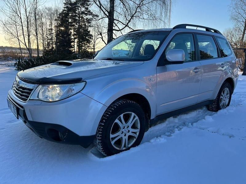 Begagnad Subaru Forester 147 HK (108 kW) 2010 SUV