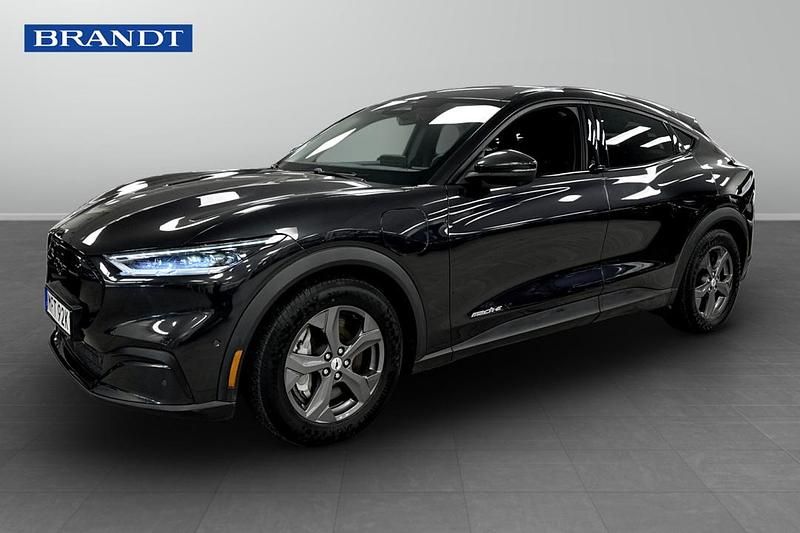Grå Begagnad 2022 Ford Mustang Mach-E SUV | 369 900 kr - Bild 1/4