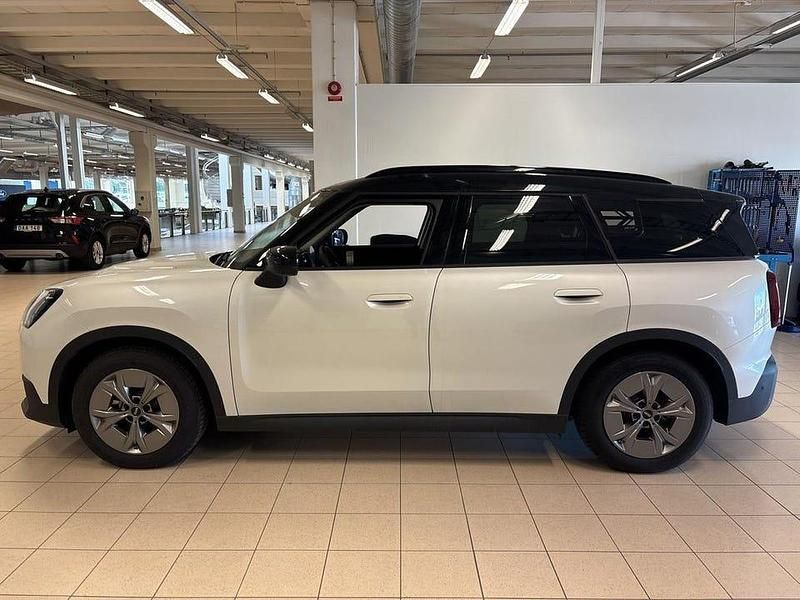 Begagnad Mini Countryman 233 kW (317 HK) 2024 Vit SUV