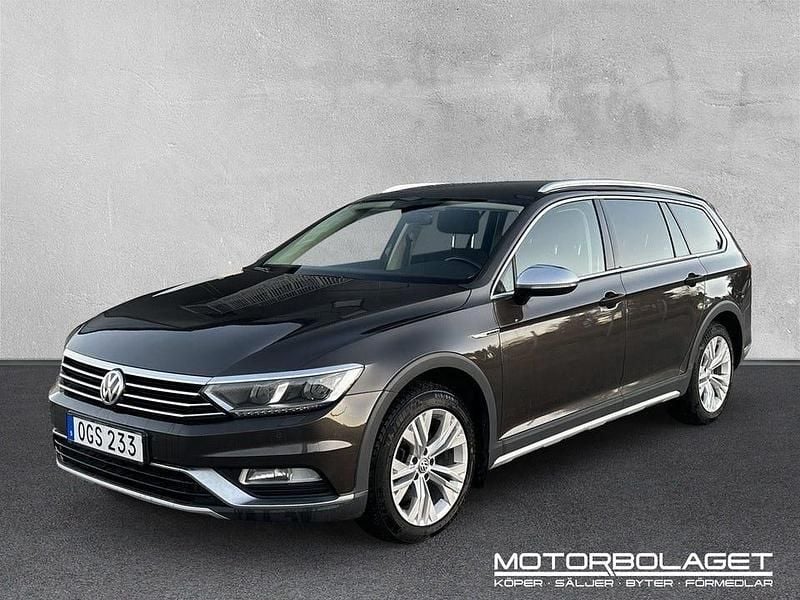 Begagnad VW Passat Alltrack 190 HK (139 kW) 2016 Brun Kombi