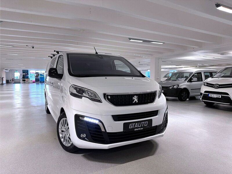 Vit Begagnad 2024 Peugeot Expert Van | 499 900 kr - Bild 1/3