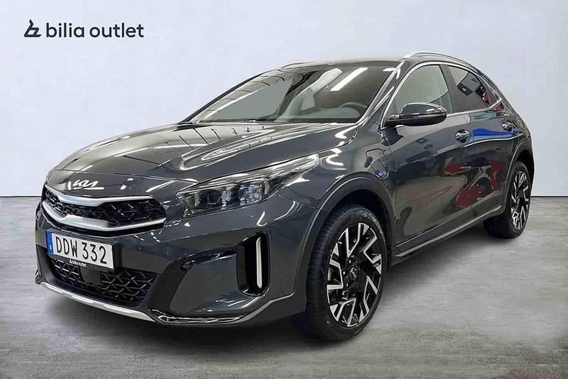 Grå Begagnad 2023 Kia XCeed SUV | 279 900 kr (Bra pris) - Bild 1/1