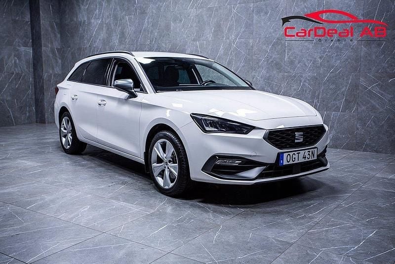 Vit Begagnad 2023 Seat Leon ST FR Kombi | 298 800 kr - Bild 1/4