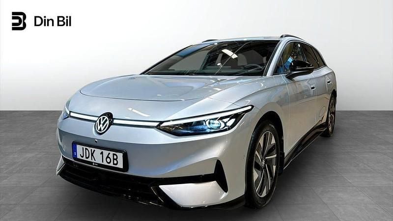 Begagnad VW ID.7 Pro 210 kW (286 HK) 2024 Scale silver metallic Kombi