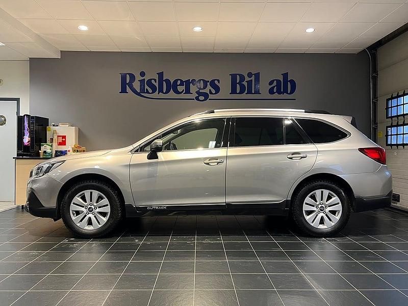 Brun Begagnad 2018 Subaru Outback Kombi | 229 900 kr (Marknadspris) - Bild 1/4