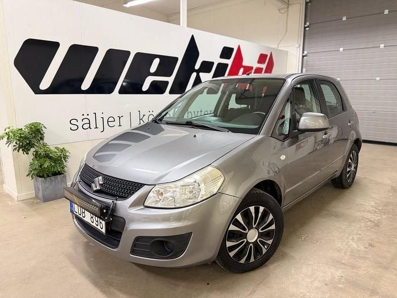 Begagnad Suzuki SX4 120 HK (88 kW) 2010 Grå Halvkombi