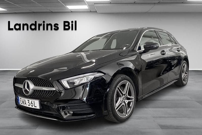 Svart Begagnad 2022 Mercedes A250 AMG line Halvkombi | 299 900 kr (Marknadspris) - Bild 1/4
