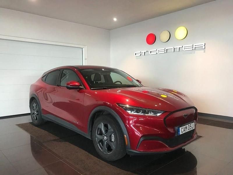 Begagnad Ford Mustang Mach-E Standard Range 197 kW (269 HK) 2021 Röd SUV