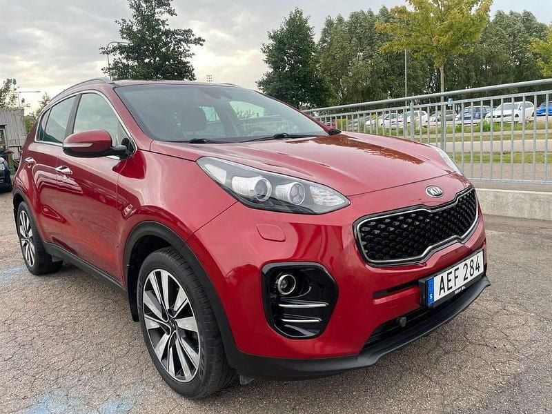 Röd Begagnad 2016 Kia Sportage Advance SUV | 135 900 kr (Bra pris) - Bild 1/4