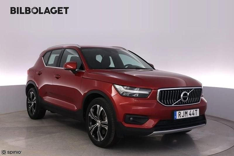 Röd Begagnad 2021 Volvo XC40 Inscription SUV | 345 800 kr (Marknadspris) - Bild 1/4