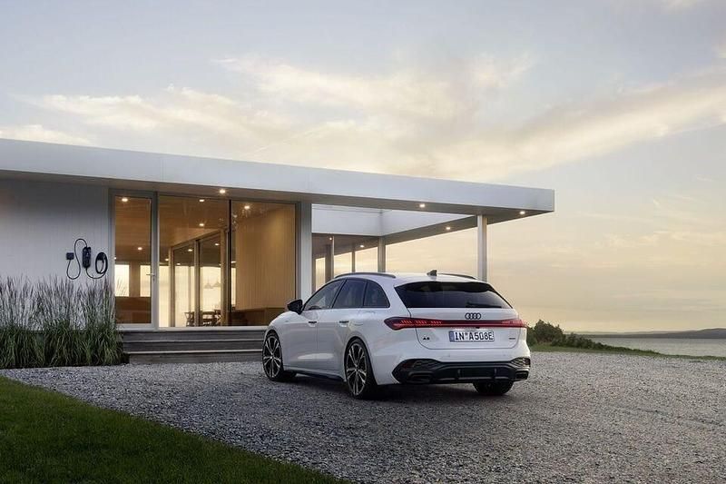 Ny Audi A5 Design 300 HK (220 kW) 2025 Sportkupé