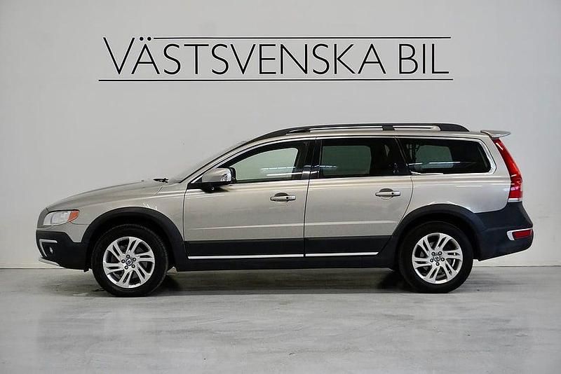 Begagnad Volvo XC70 Summum 181 HK (133 kW) 2014 Brun Kombi